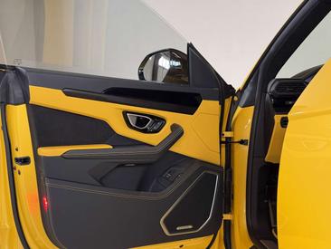 Lamborghini Urus S — photo 28