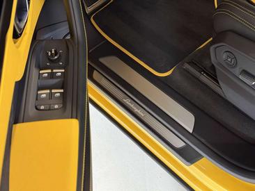 Lamborghini Urus S — photo 29