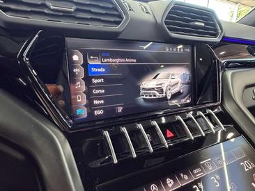 Lamborghini Urus S — photo 34