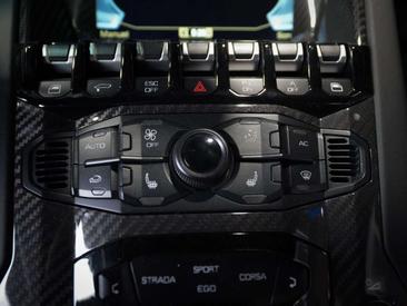 Lamborghini Aventador S — photo 41