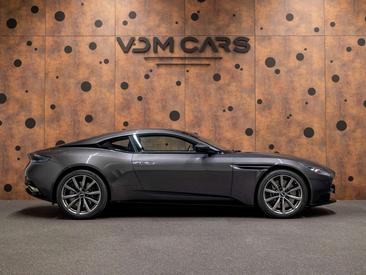Aston Martin DB11 V8 — photo 6