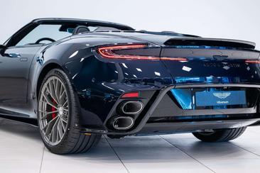 Aston Martin DB12 V8 — photo 9