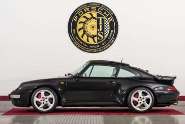 Porsche 911 Turbo S — photo 2
