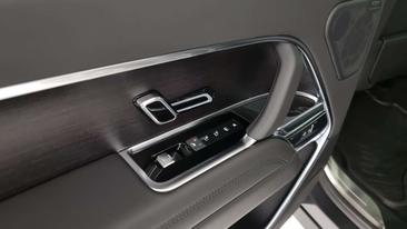 Land Rover Range Rover D350 — photo 22