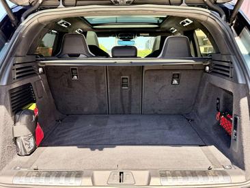 Land Rover Range Rover Sport SV — photo 17