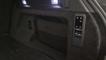 Land Rover Range Rover D350 — photo 27