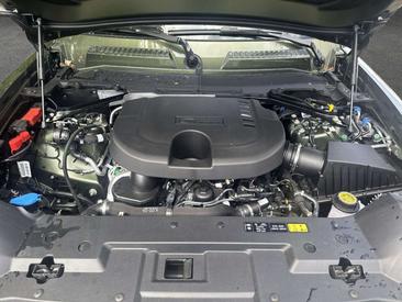 Land Rover Defender 90 Hard Top D250 — photo 10