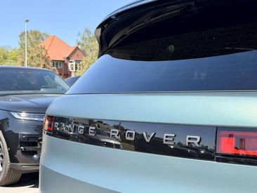 Land Rover Range Rover Sport SV — photo 21