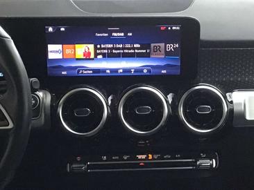 Mercedes GLB 200 — photo 7