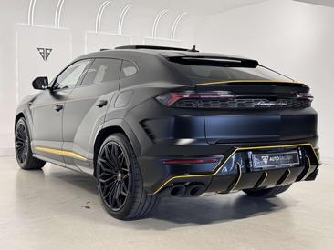Lamborghini Urus SE — photo 4