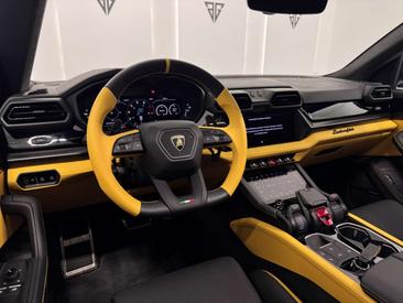Lamborghini Urus SE — photo 7