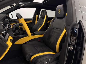 Lamborghini Urus SE — photo 9
