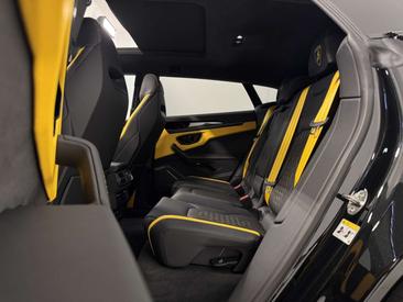 Lamborghini Urus SE — photo 10