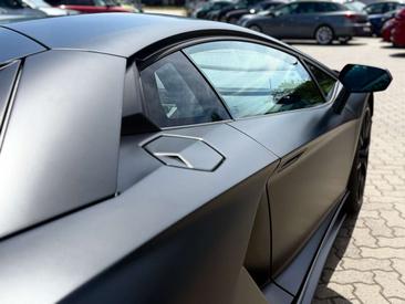 Lamborghini Aventador S — photo 11