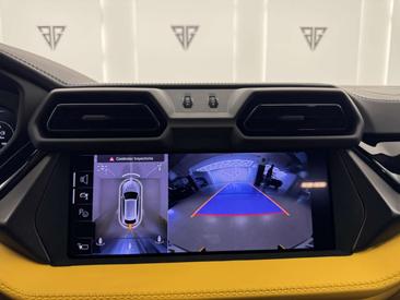Lamborghini Urus SE — photo 19