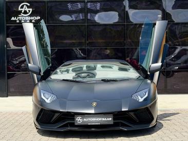 Lamborghini Aventador S — photo 16