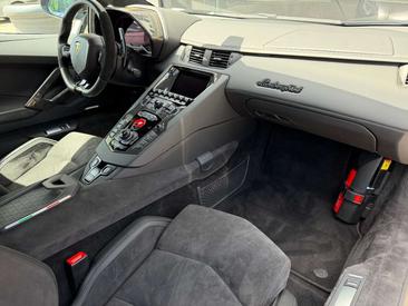 Lamborghini Aventador S — photo 30