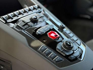 Lamborghini Aventador S — photo 35