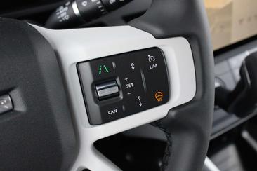 Land Rover Defender 130 D300 MHEV — photo 10