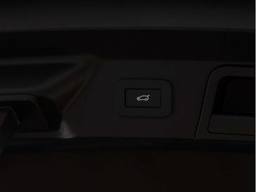 Land Rover Range Rover Velar D200 — photo 9