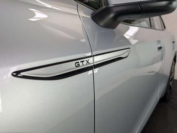 Volkswagen ID.5 Coupé SUV GTX 4MOTION — photo 6