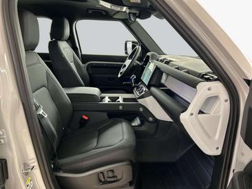 Land Rover Defender 110 Hard Top D250 — photo 3