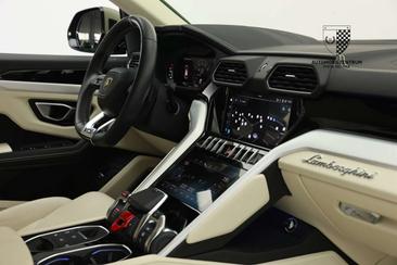 Lamborghini Urus S — photo 30