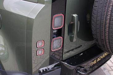 Land Rover Defender 130 D300 MHEV — photo 36