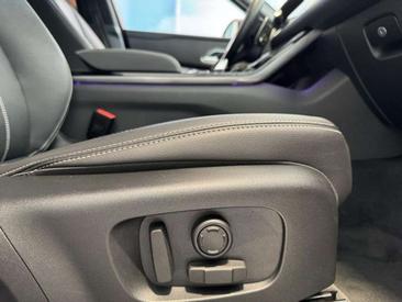 Land Rover Range Rover Velar D200 — photo 14