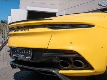 Aston Martin DBS Superleggera V12 — photo 18