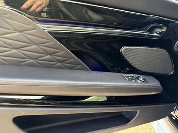 Aston Martin DB12 V8 — photo 15