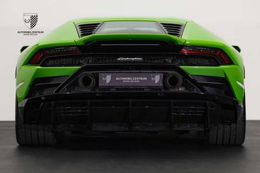 Lamborghini Huracán EVO — photo 5