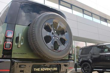 Land Rover Defender 130 D300 MHEV — photo 45