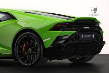 Lamborghini Huracán EVO — photo 11