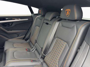 Lamborghini Urus S — photo 8