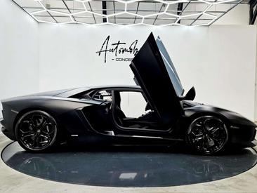 Lamborghini Aventador LP 700-4 — photo 4