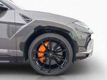 Lamborghini Urus S — photo 10