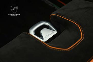 Lamborghini Huracán EVO — photo 17