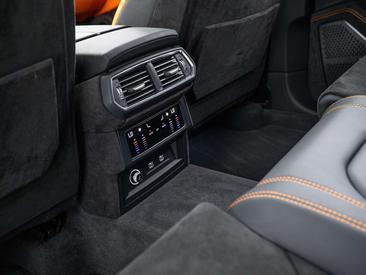 Lamborghini Urus S — photo 47