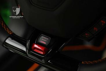Lamborghini Huracán EVO — photo 23