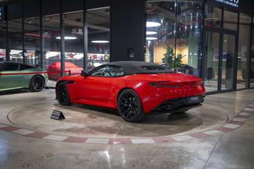 Aston Martin DB12 V8 — photo 4