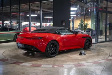 Aston Martin DB12 V8 — photo 7