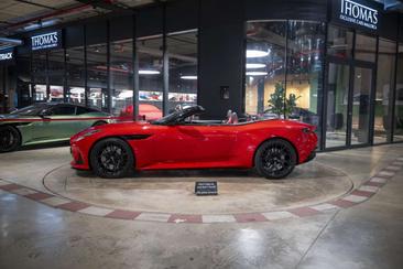 Aston Martin DB12 V8 — photo 14