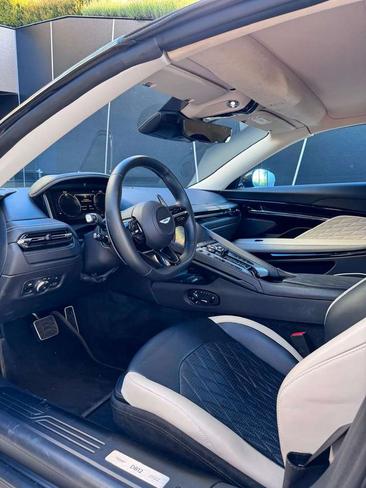 Aston Martin DB12 V8 — photo 6