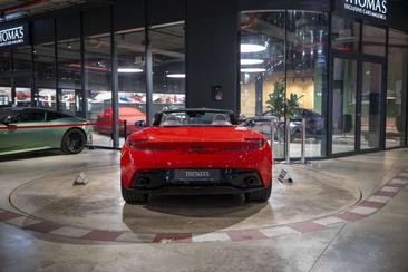 Aston Martin DB12 V8 — photo 16