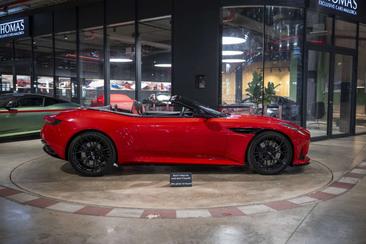Aston Martin DB12 V8 — photo 19