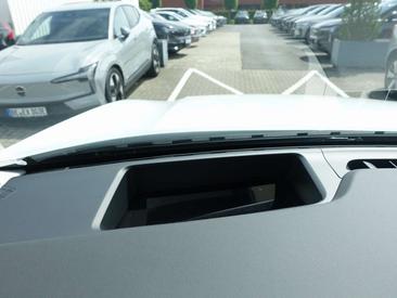 Volvo EX90 Twin Motor — photo 15