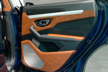 Lamborghini Urus S — photo 32