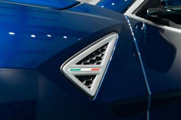 Lamborghini Urus S — photo 38