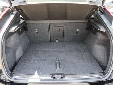 Volvo C40 Coupé SUV — photo 10